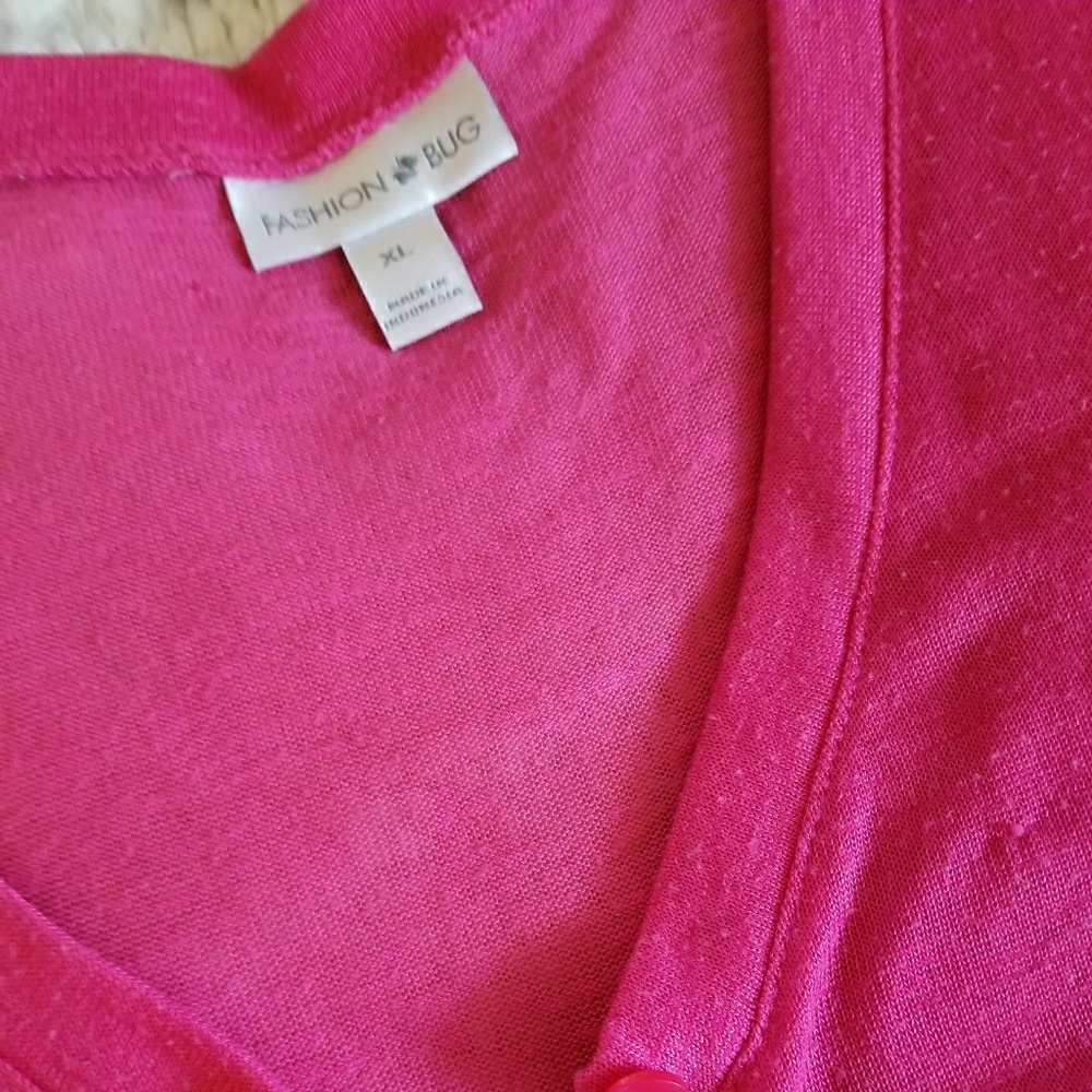 Pink top - Picture 3 of 4